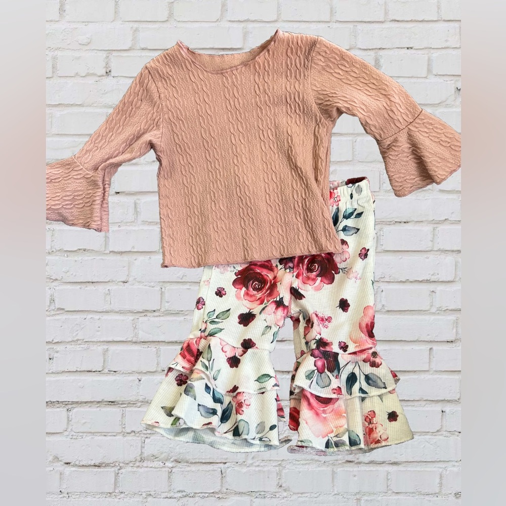 Baby Girls 2 Piece Floral Outfit for Spring, 3-6 months, fits large